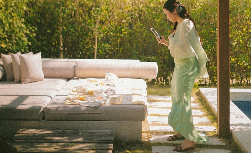 perabot outdoor tahan cuaca