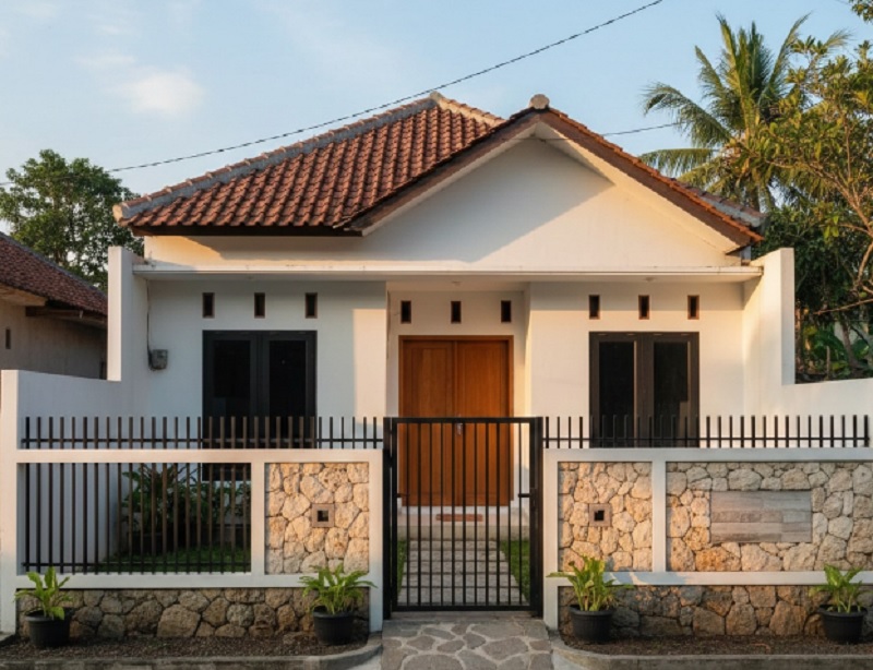 Tampilan Eksterior Lebih Estetik dengan Pagar Rumah Batu Alam